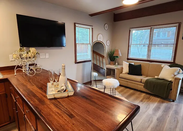 Beach Bum West-O Cabins